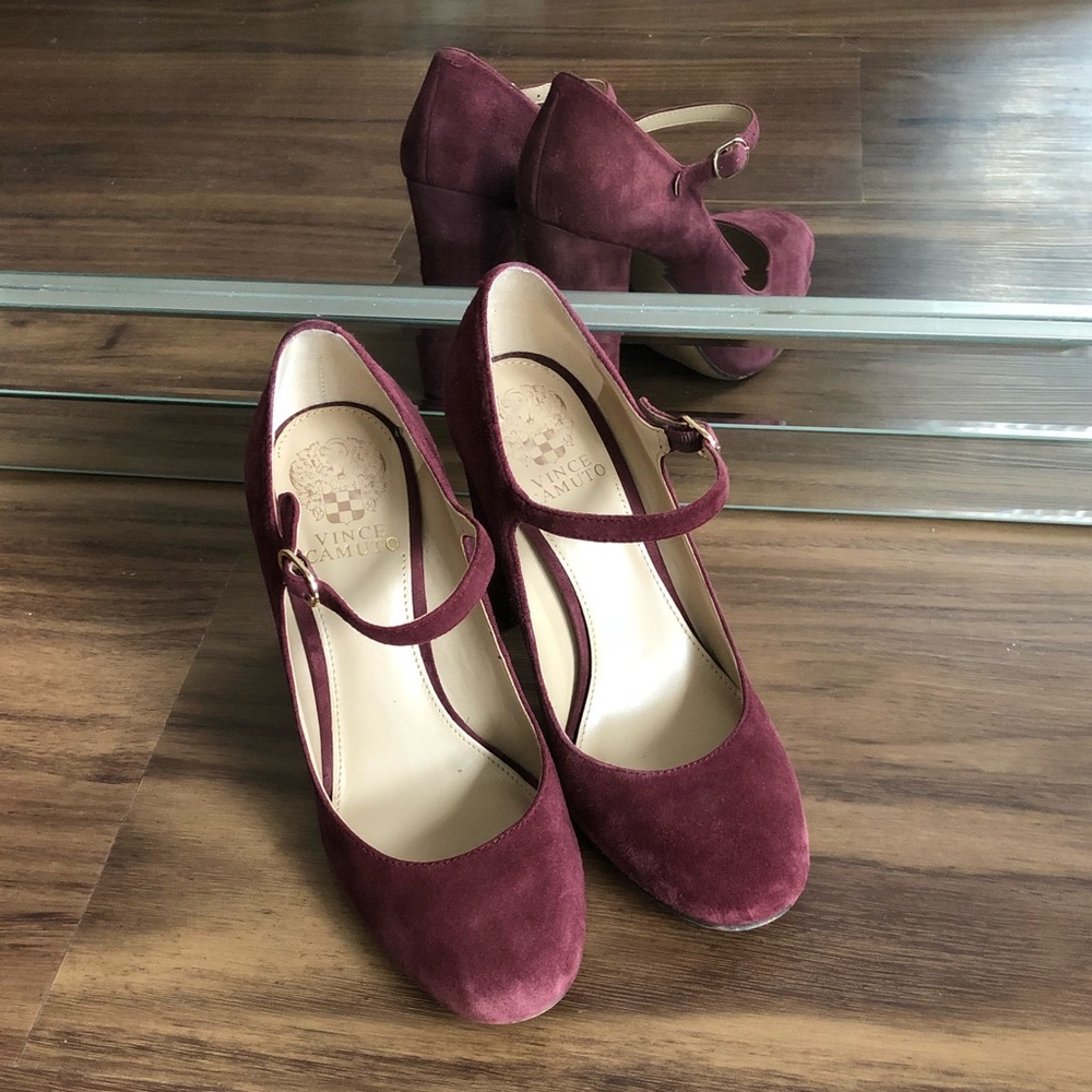 Vince Camuto Velour Block Pump 👠 Final Sale 💥